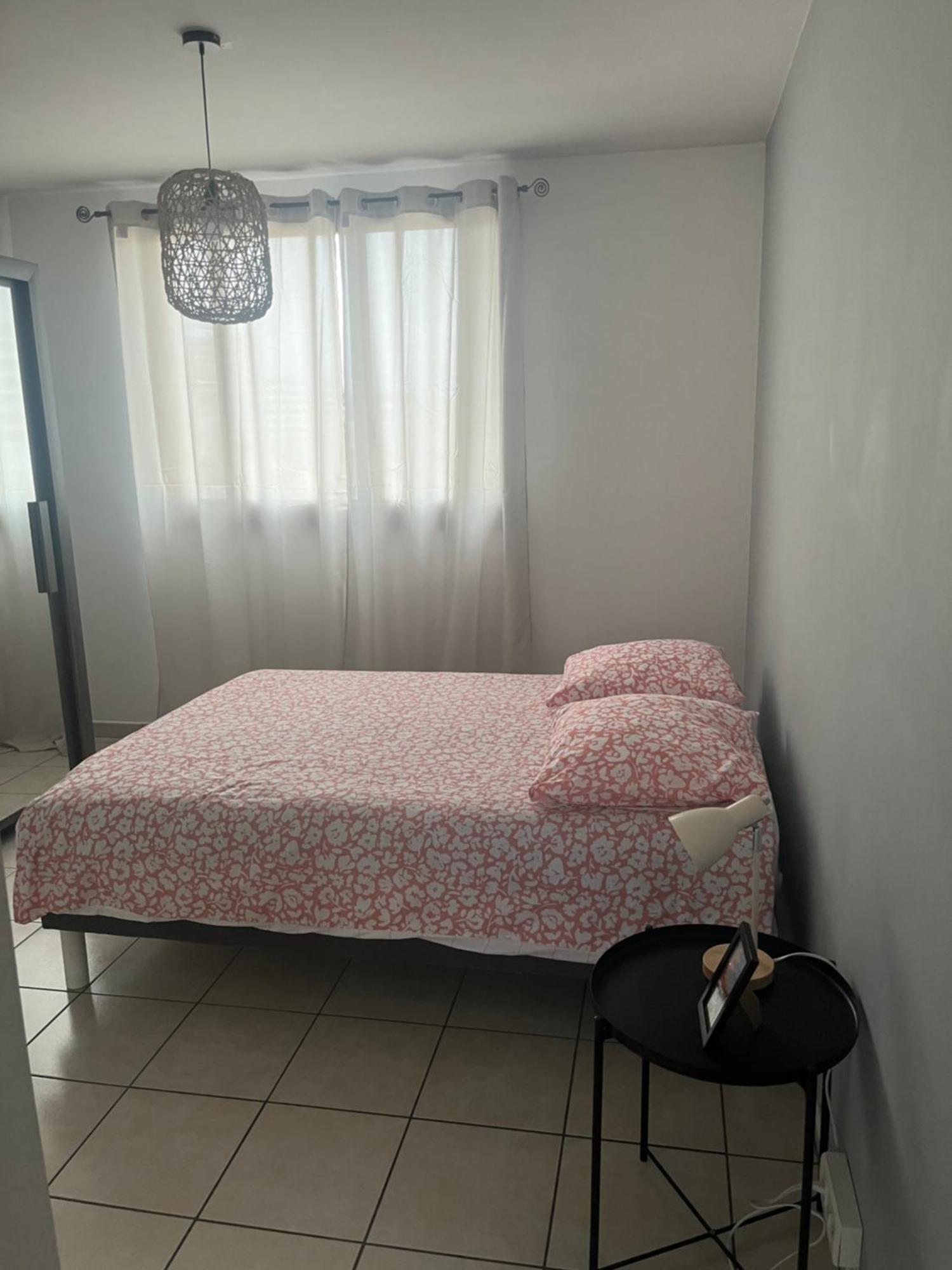 Appart T3 Proche Metro -Draps Et Serviettes Inclus Марсилия Екстериор снимка